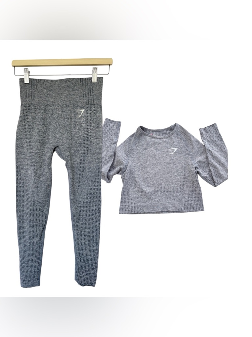 Gymshark Grey Seamless Crop Top and Leggings Set Sz Small EUC - Picture 4 of 15